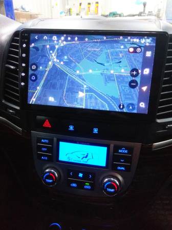Выбор штатной магнитолы для Hyundai SantaFE: главные аспекты